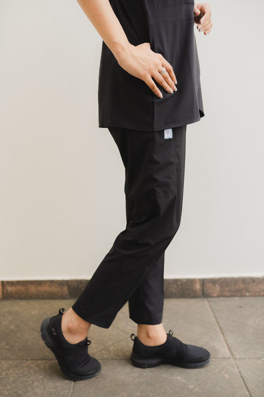Cotton Edit: Female Tulip Zipper Black with Straight Trousers (Small)